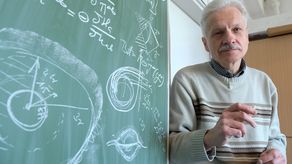 - Tylko 4 proc. materii znanej we wszechświecie, czyli masy naszego obserwowanego wszechświata, to jest materia, z którą mamy do czynienia na co dzień - mówi prof. dr hab. Marek Rogatko.