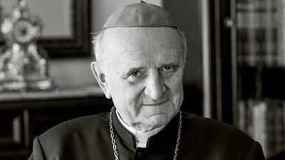 Pochodzący z Majdanu Sobieszczańskiego bp Stanisław Stefanek spocznie w katedrze w Łomży