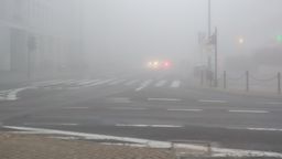 Gęsta mgła w Lublinie utrudnia ruch