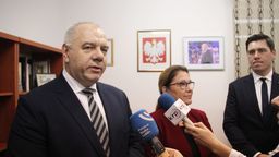 Francuska 136. Politycy PiS pokochali ten adres w Białej Podlaskiej 