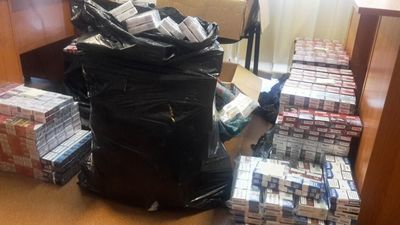 Przechowywali papierosy bez polskich znaków akcyzy. Były warte ponad 50 tysięcy złotych