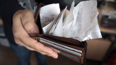 W sklepie w Lublinie znaleziono portfel. W środku było 2 tys. złotych