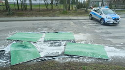 Gmina Uścimów to drobiarskie zagłębie. Na wjeździe do wsi leżą maty dezynfekcyjne. Przyjechały też kontenery, które zabiorą padłe i wybite ptaki 