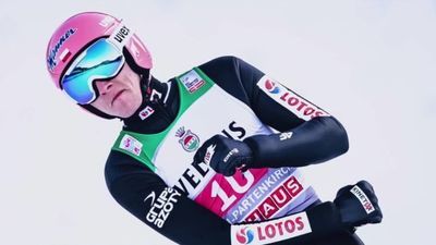 Dawid Kubacki przed rokiem wygrywał w Predazzo

