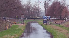 Tędy będziemy chodzić na spacer. Powstaje nowa kładka nad Bystrzycą
