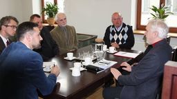 Prezydent spotkał się w tej sprawie z byłymi lotnikami z Białej Podlaskiej