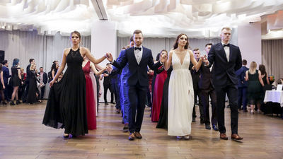 Studniówki 2020. Bal maturzystów LCKZiU [DUŻO ZDJĘĆ]