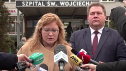 Z lewej: Katarzyna Brożek, rzeczniczka prasowa szpitala Copernicus w Gdańsku, obok  Dariusz Kostrzewa, dyrektor szpitala Copernicus w Gdańsku