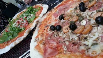 Zamówili pizzę. Chcieli zabrać coś jeszcze