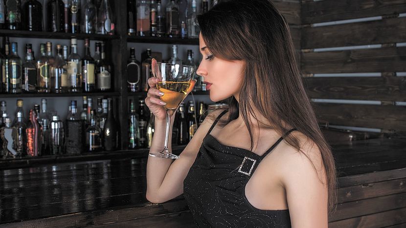 Polacy coraz częściej sięgają po wino i piwo, również bezalkoholowe