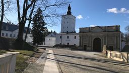 Biała Podlaska: Zakaz wjazdu do parku. Przestrzeń dla ludzi, ale nie dla samochodów