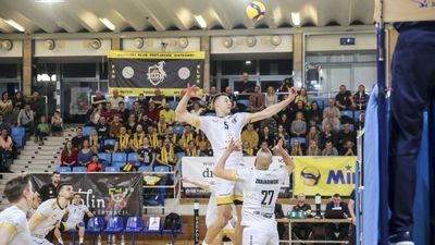 Siatkarze LUK Politechniki zrewanżowali się krakowianom za porażkę 2:3 w pierwszej rundzie
