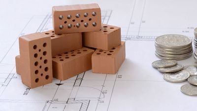 Banki zwiększają koszty kredytów. Rosną opłaty, prowizje i ubezpieczenia