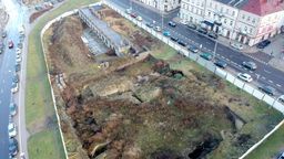 Ponieważ obiecany parking nie powstał, Ratusz zażądał zapłaty kary umownej i zwrotu nieruchomości