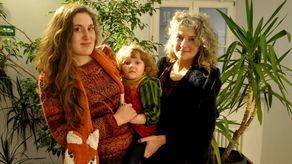 Sara z córką Wandą i Patrycja
