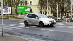 Lublin: Kierowca potrącił 14-letniego rowerzystę na Al. Racławickich [zdjęcia]