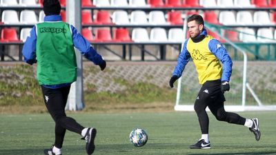 Tomasz Swędrowski zostaje w Motorze