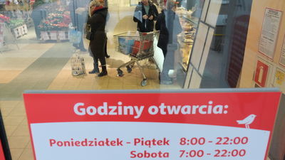 Coraz więcej Polaków jest przeciwko niedzieli bez handlu. Zostanie zniesiony?
