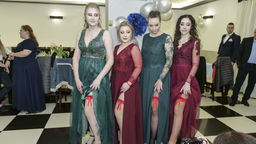 Studniówki 2020. Maturzyści z XXVII LO w Lublinie bawili się w Domu Królewskim [zdjecia]