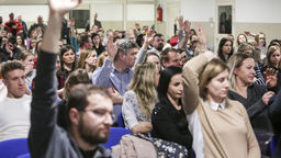 Zdjęcie ze spotkania dyrektora z rodzicami w Zespole Szkół nr 12