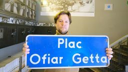  Piotr Nazaruk: Arkady przekazały Ośrodkowi „Brama Grodzka – Teatr NN” tabliczkę z nazwą placu