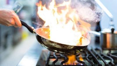 Lublin: Pijana matka usnęła podczas przygotowania obiadu. Prawie spaliła swój dom