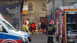 Lublin. Kobieta ucierpiała w pożarze przy ul. Krochmalnej