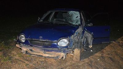 Pijany kierowca wyprzedzał żonę i potrącił dwóch chłopców na rowerach