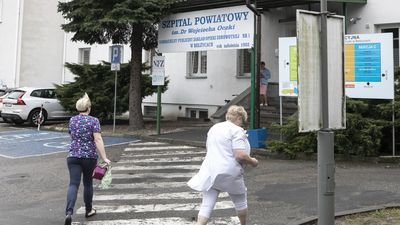 Stan zakażonego mężczyzny był dotychczas na tyle poważny, że lekarze nie podjęli decyzji o jego transporcie ze szpitala w Bełżycach do kliniki w Lublinie