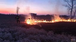Nocny pożar Bagna Serebryskiego. Płonęły bardzo cenne przyrodniczo tereny