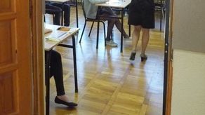 Nie wszędzie odwołali lekcje z powodu zagrożenia. Dyrektor: "Sądzę, że to jakaś pomyłka"