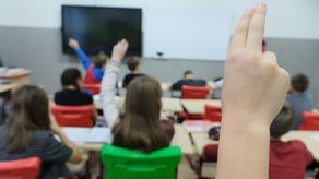 Duże zmiany w polskich szkołach. Dzisiaj wchodzi obowiązek nauczania na odległość