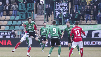 Niedzielny mecz Górnika Łęczna w Katowicach przy pustych trybunach