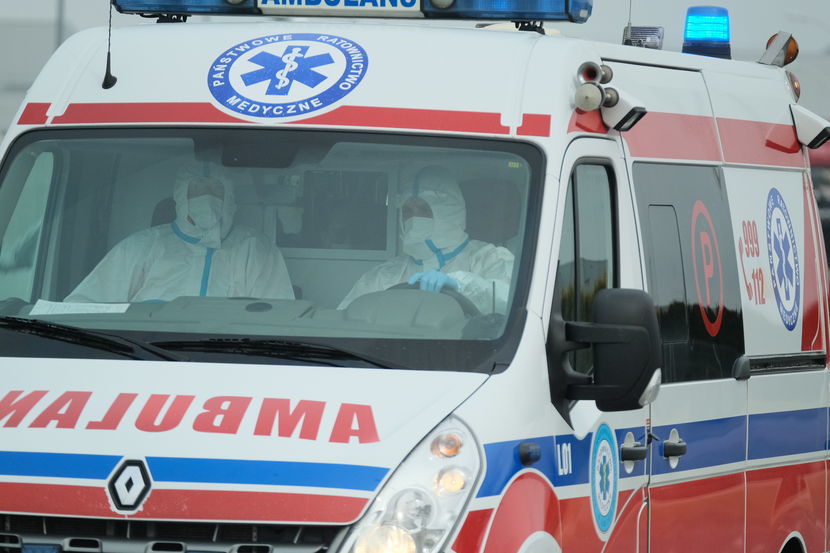Ratownicy w piątek zabrali ze strefy ekonomicznej w Lublinie kierowcę ciężarówki, który przyjechał z Włoch. Na szczęście szybko okazało się, że nie jest zakażony koronawirusem