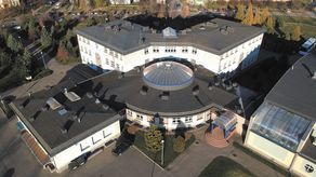 Szkoła Podstawowa nr 52 czeka na rozbudowę. Chodzi o zaprojektowanie dodatkowego segmentu szkoły oraz rozbudowy kuchni