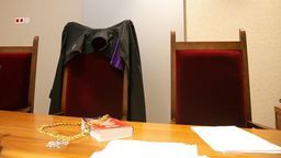 Do sądu najlepiej dzwonić lub pisać. Kolejne apele o ograniczenie kontaktów