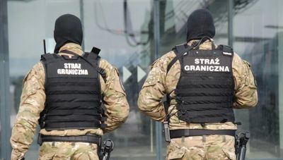 Deportacja młodej Czeczenki. "Znalazła ciało swojej starszej siostry zabitej przez żołnierzy reżimu"