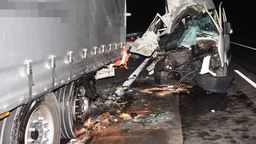 Nawet nie hamował, wbił się w naczepę tira. Trzy kobiety zostały ciężko ranne