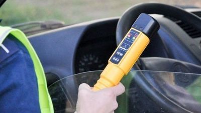 Pijana matka jechała samochodem z małym dzieckiem w środku