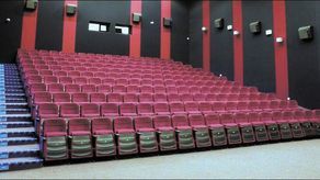 Na sprzedaż wystawiono 200 foteli, które wyceniono na 60 zł każdy