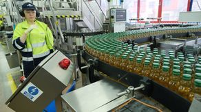 "Małpki" rozpijają Polaków, więc wzrośnie akcyza. Producenci wódki atakują producentów piwa [zdjęcia]