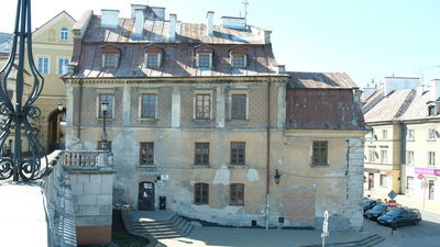 92 tys. zł dotacji ma trafić do spółki Słoneczna Dąbrowa na kamienicę przy Grodzkiej 36a