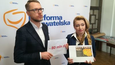 Michał Krawczyk i Marta Wcisło podczas dzisiejszej konferencji