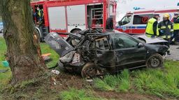 Wypadek w Zezulinie. Dwóch rannych, żaden nie przyznaje się do kierowania