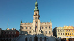 Zniszczył drzwi domu parafialnego i awanturował się w kościele