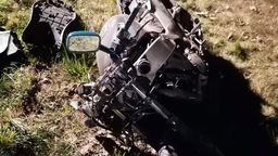 Jechał na motocyklu i zderzył się z łosiem przechodzącym przez jezdnię