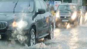 Miasto chce dopłacać do zbiorników na deszczówkę, ogrodów deszczowych oraz innych urządzeń zatrzymujących wody opadowe, aby nie spływały do kanalizacji burzowej