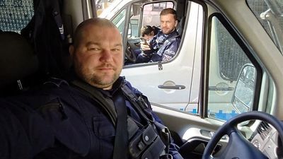 Policjant z Lublina sierż. szt. Kamil Mitura był na patrolu w Puławach