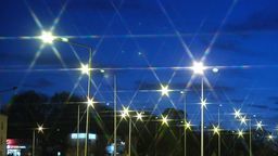 Nasz Czytelnik oszacował, że co noc miasto może oszczędzić na gaszeniu latarni 10 tysięcy złotych