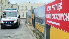 Klinika Chorób Zakaźnych SPSK1 w Lublinie jako pierwsza w kraju zaczęła testy leku, który ma pomóc pacjentom z najcięższym przebiegiem choroby wywołanej koronawirusem